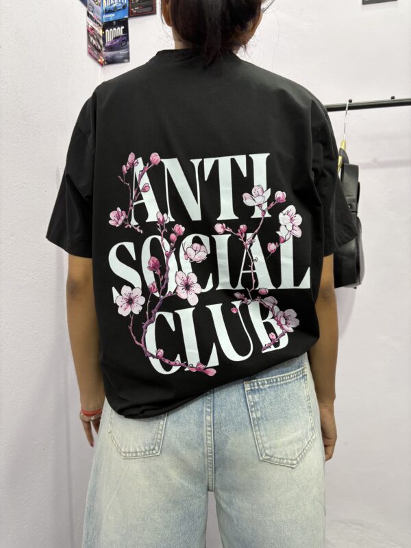 Diva Club T-Shirt